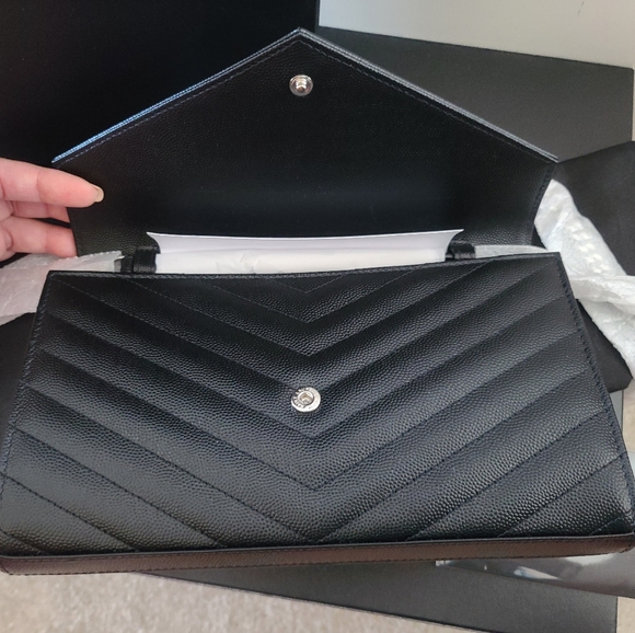 Yves Saint Laurent YSL Monogramme Quilted WOC - Picture 4 of 12